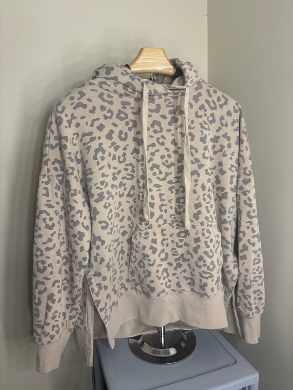 Light Beige Leopard Print Hoodie - Size L